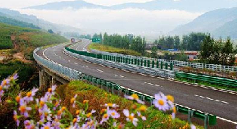 吉林鶴大高速公路機電工程-2.jpg